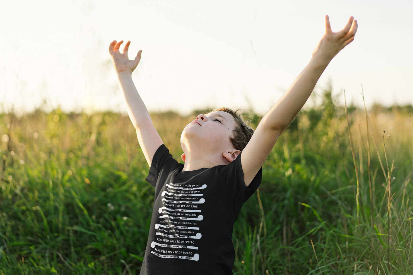 HE AHO TAPU KOE NĀ IO - TAMARIKI TEES