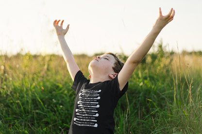 HE AHO TAPU KOE NĀ IO - TAMARIKI TEES